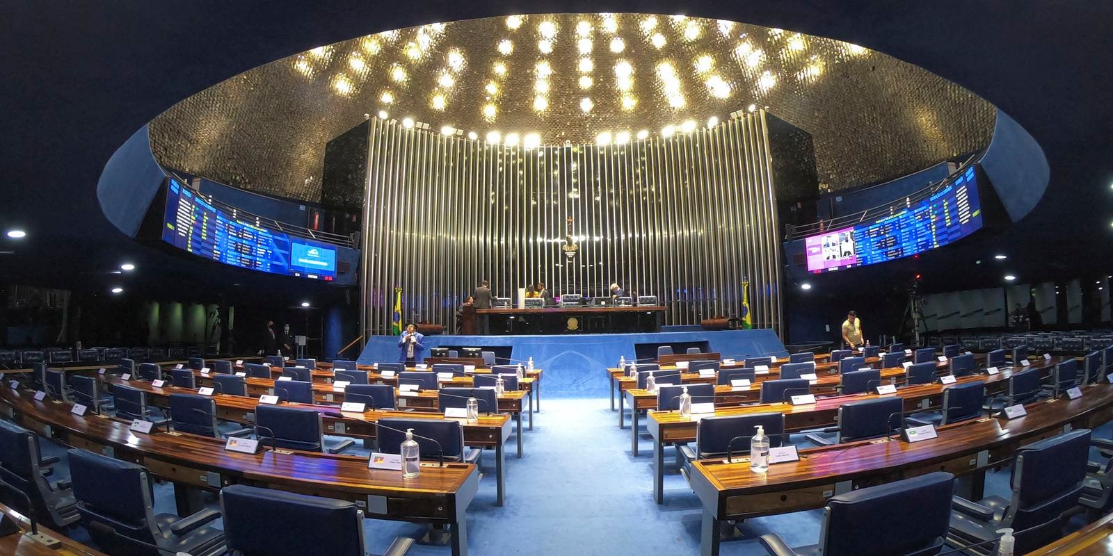 Oposição desocupa Senado sem acordo para impeachment de Moraes