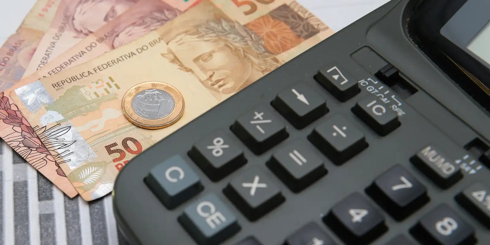 Orçamento de 2026 estima crescimento de 2,44% para economia Orçamento de 2026 estima crescimento de 2,44% para economia