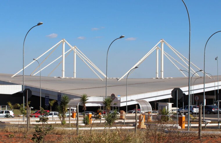 Passageira que perdeu bagagem em incêndio de ônibus será indenizada em R$ 5 mil