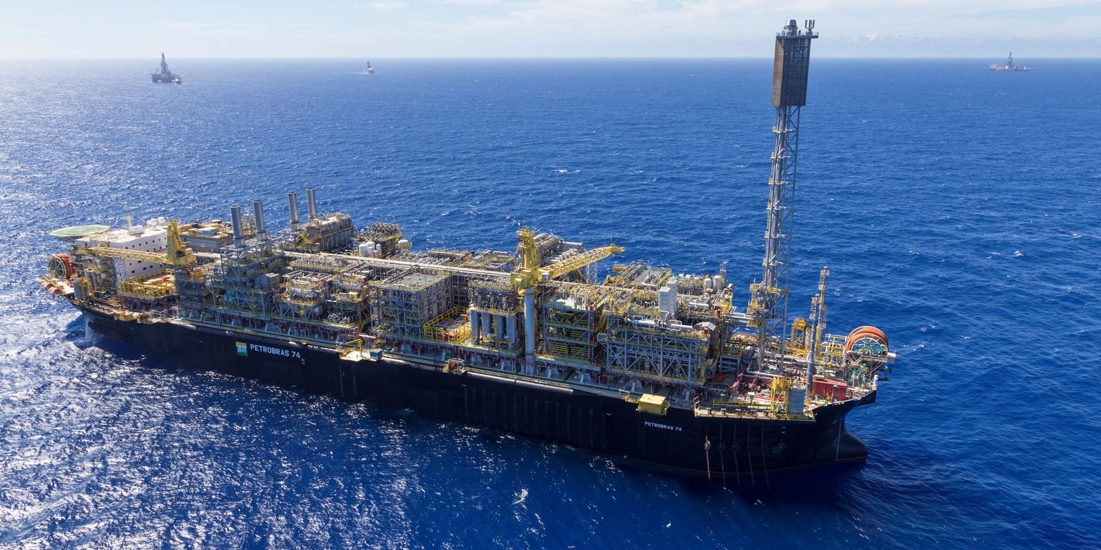 Petrobras libera início da construção de quatro navios Petrobras libera início da construção de quatro navios