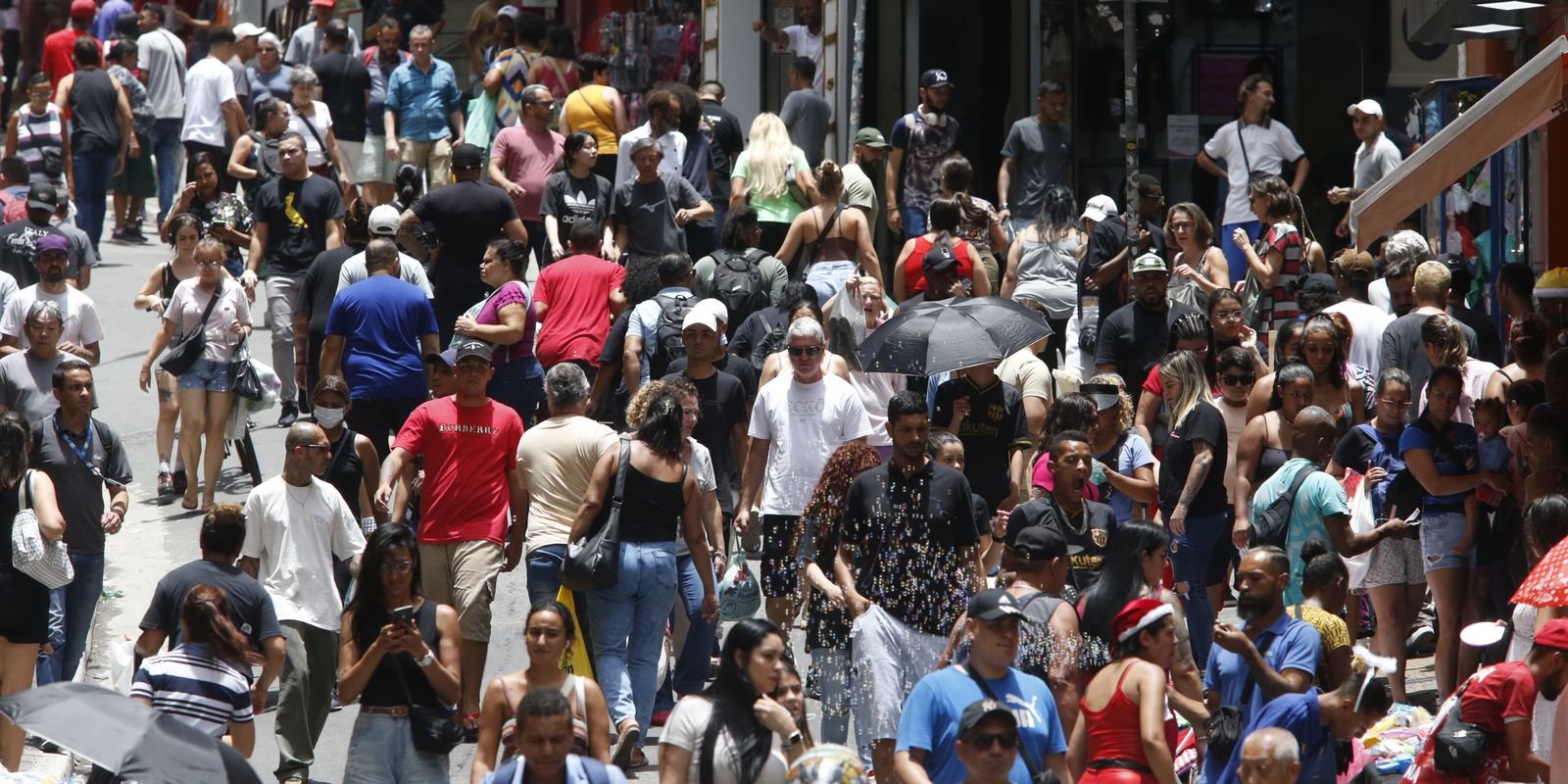 População brasileira chega a 213,4 milhões em julho de 2025 População brasileira chega a 213,4 milhões em julho de 2025