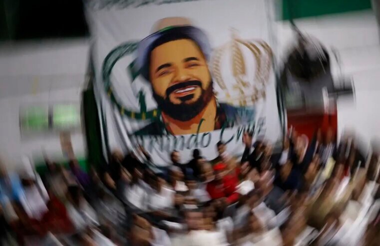 Sambista perfeito: Arlindo Cruz é celebrado com festa no Império Serrano