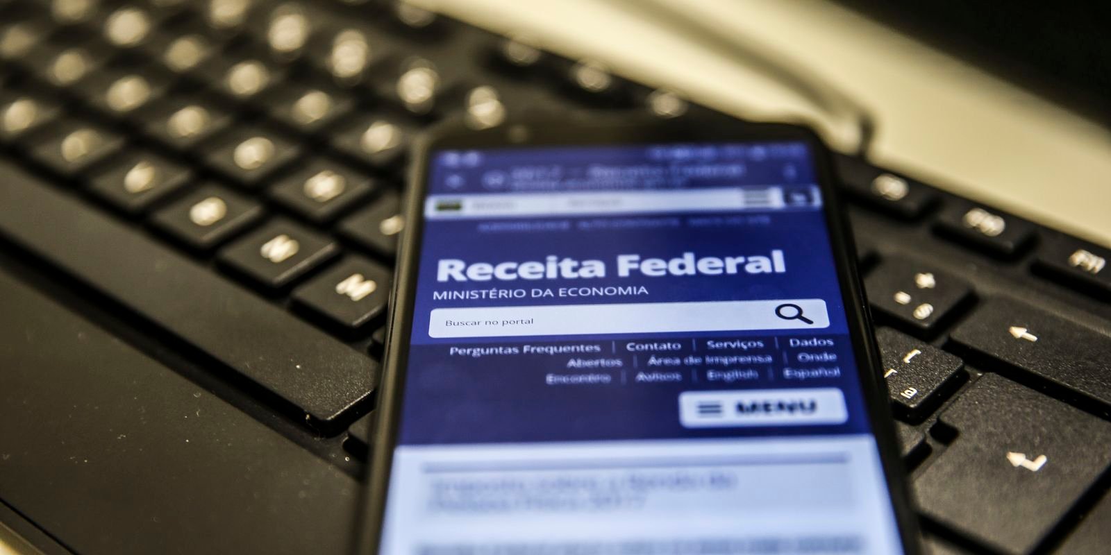 Senado aprova isenção de IR para quem ganha até dois salários-mínimos