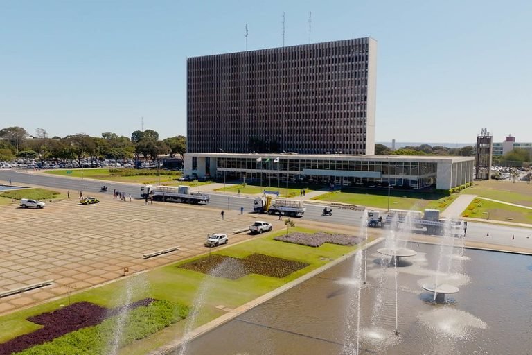 Servidores da PPGG realizarão assembleia para criação de novo sindicato Servidores da PPGG realizarão assembleia para criação de novo sindicato