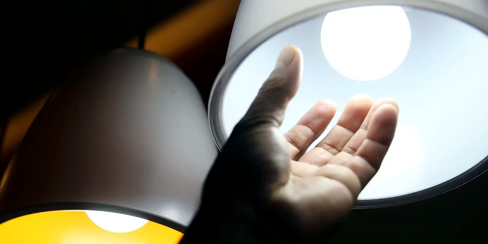 Setembro continua com conta de luz mais cara e bandeira vermelha Setembro continua com conta de luz mais cara e bandeira vermelha