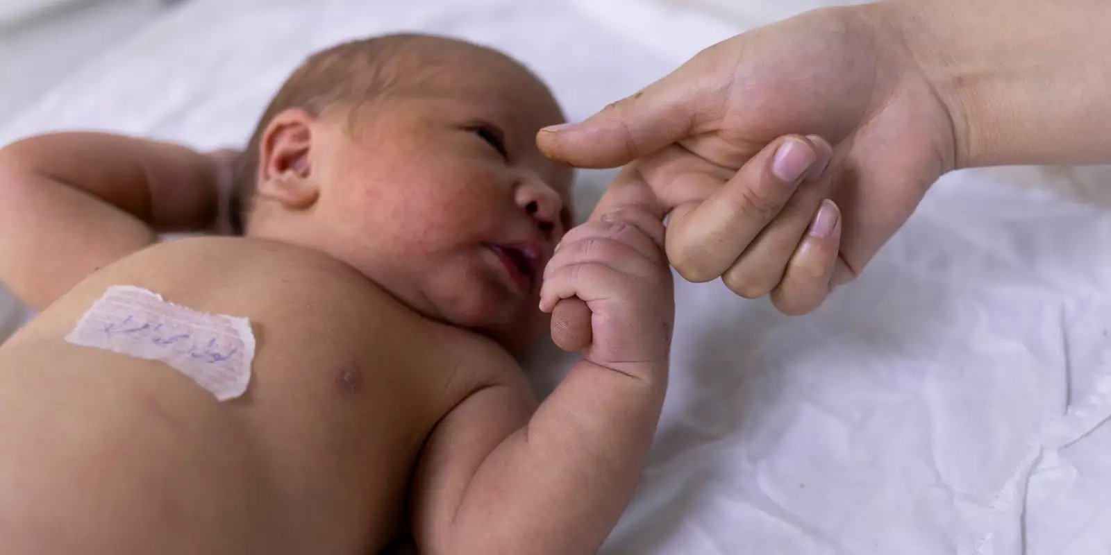 Teste do olhinho deve ser repetido três vezes ao ano até os 3 anos Teste do olhinho deve ser repetido três vezes ao ano até os 3 anos
