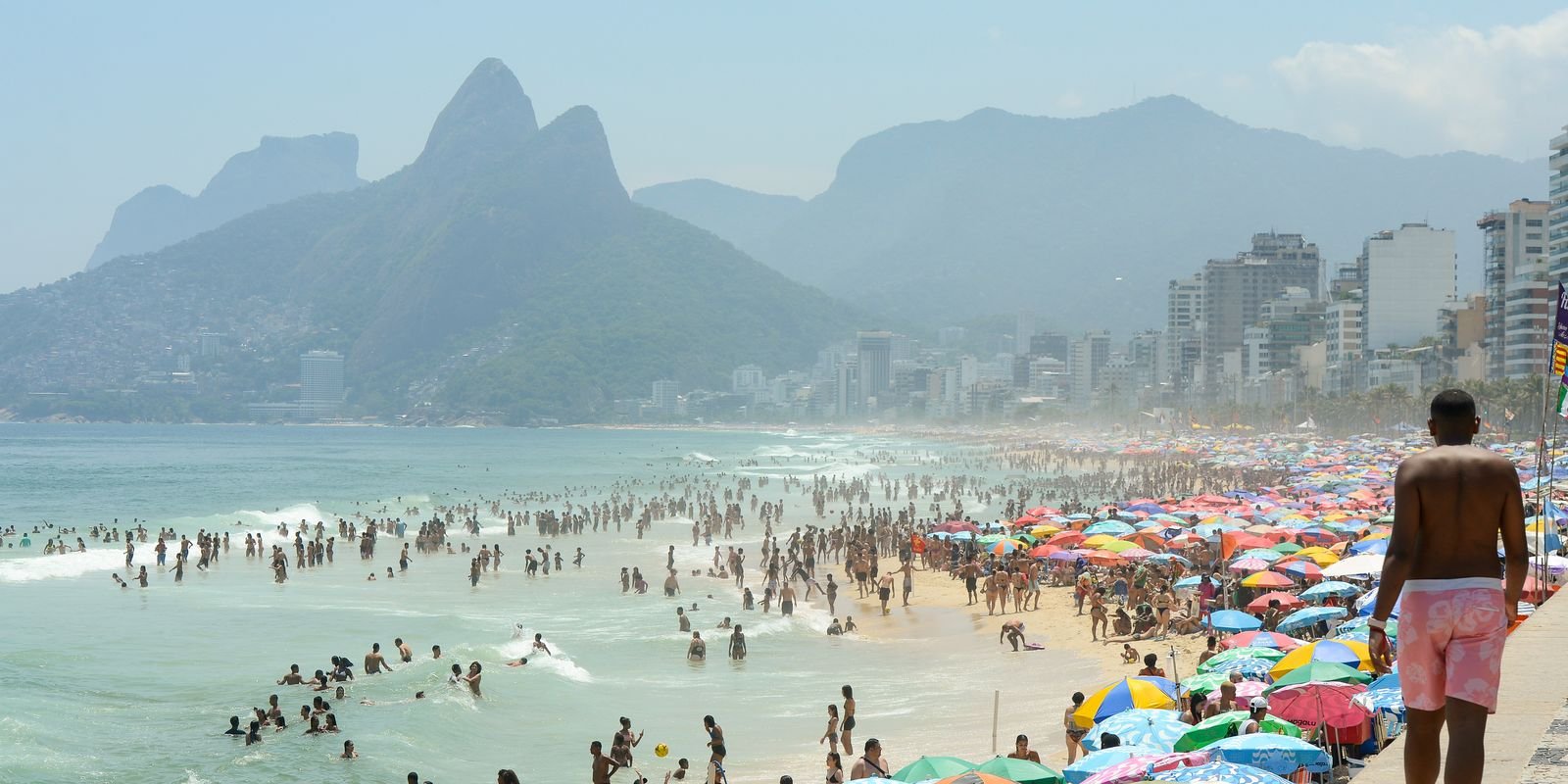 Veranico chega ao Rio nesta semana, com temperaturas acima dos 30ºC Veranico chega ao Rio nesta semana, com temperaturas acima dos 30ºC