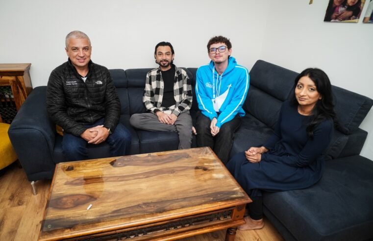 Alunos do Pontes para o Mundo conhecem famílias anfitriãs no Reino Unido