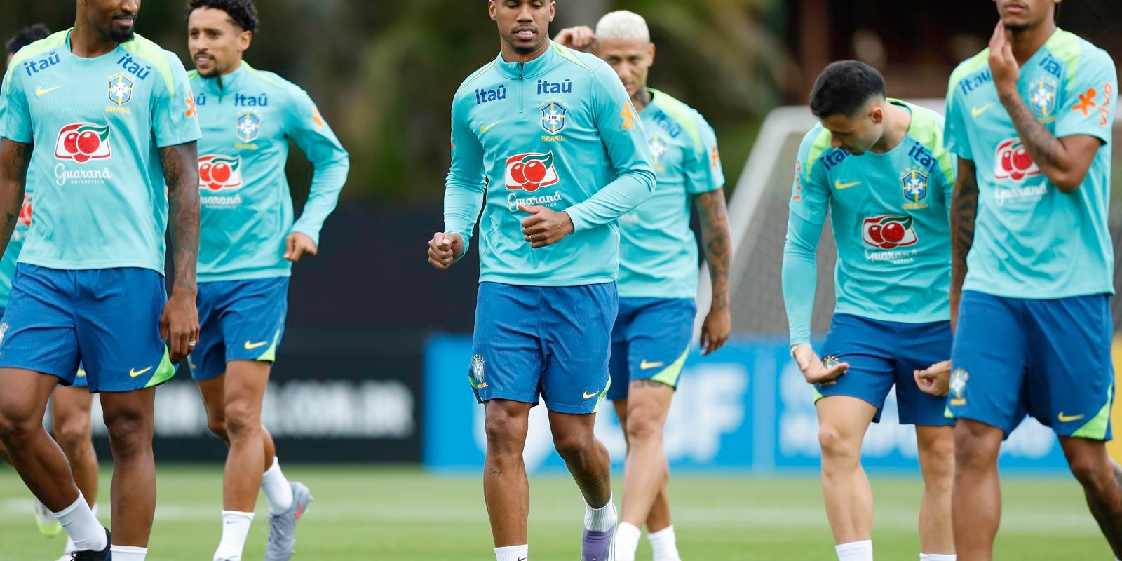 Ancelotti comanda primeira atividade com todos os convocados Ancelotti comanda primeira atividade com todos os convocados