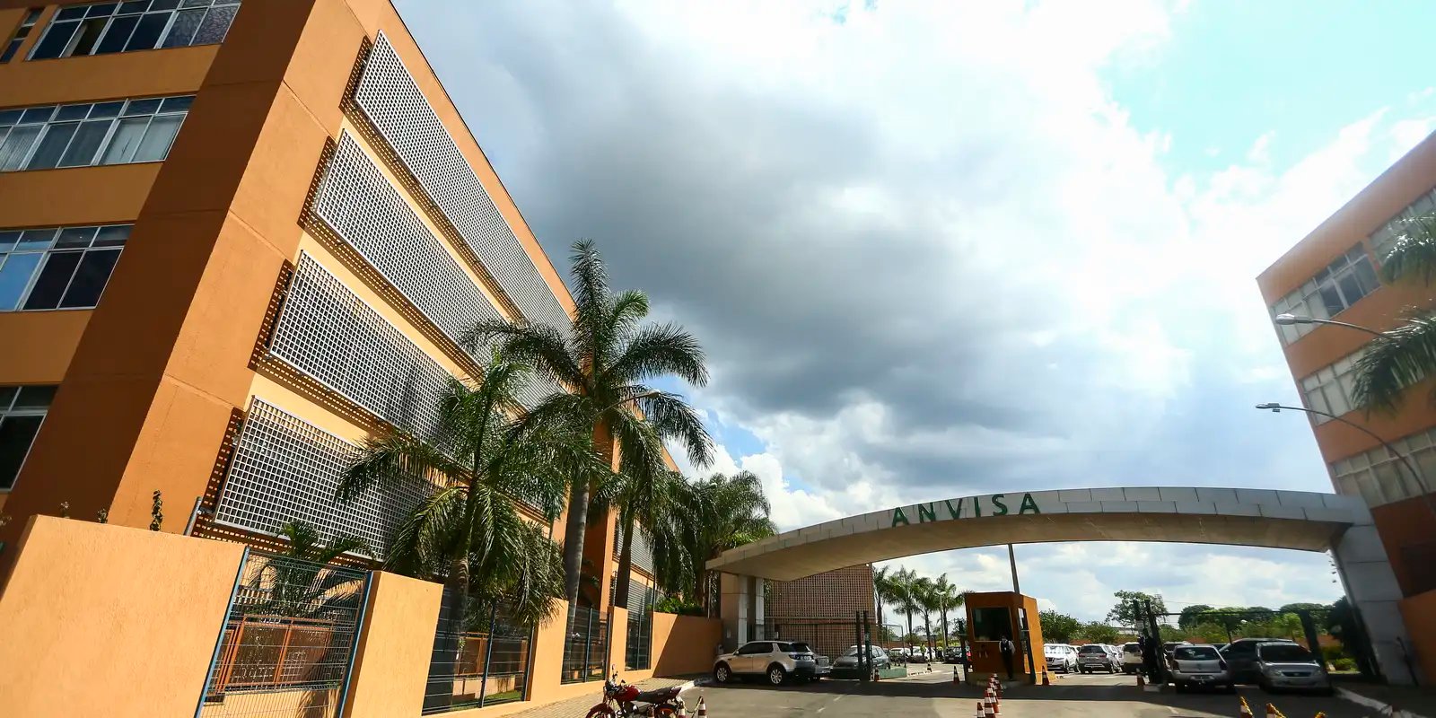 Anvisa proíbe venda de 32 suplementos de empresa de produtos naturais