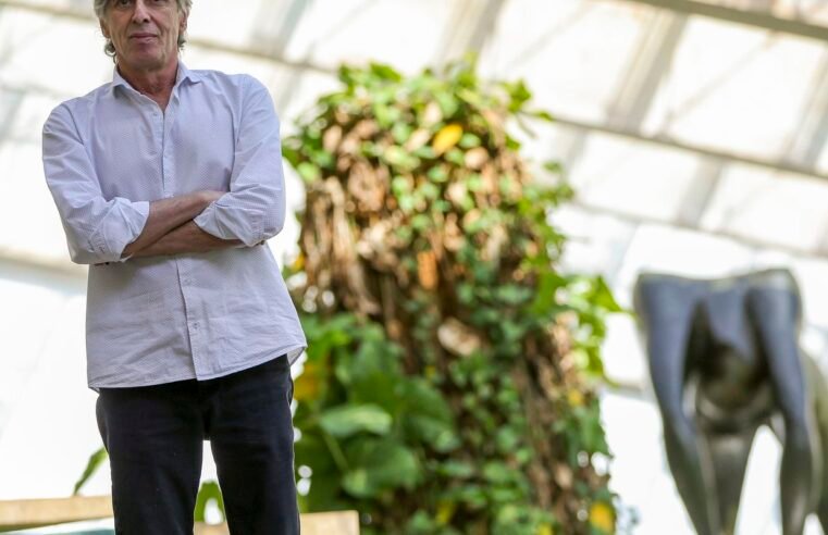 Aos 70 anos, morre produtor cultural e dramaturgo Guilherme Reis