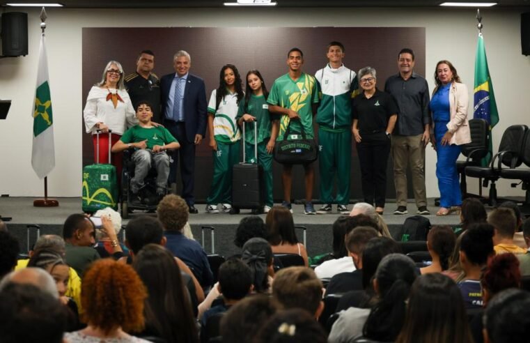 Atletas da delegação escolar do DF recebem kit completo com uniformes oficiais
