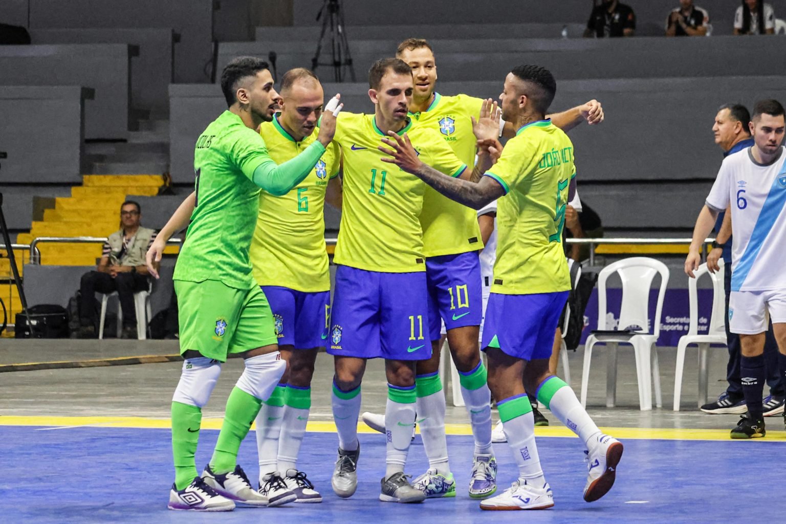 Copa das Nações de Futsal: Brasil vence Guatemala e se classifica para as semifinais Copa das Nações de Futsal: Brasil vence Guatemala e se classifica para as semifinais