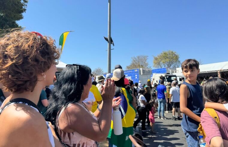 Desfile de 7 de Setembro alegra o domingo de quem assistiu a programação