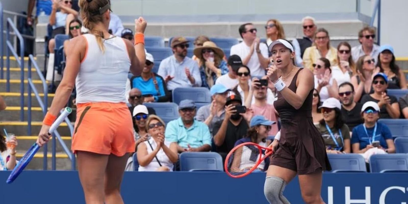 Dupla de Luisa Stefani vence 3ª seguida e vai às quartas do US Open Dupla de Luisa Stefani vence 3ª seguida e vai às quartas do US Open