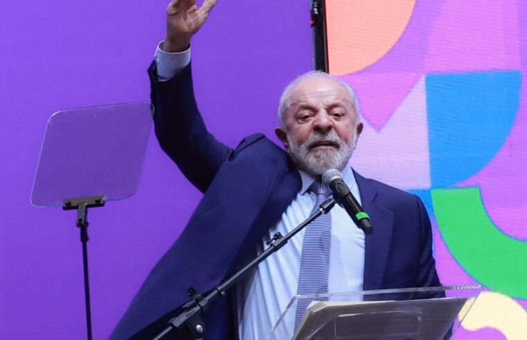 Em conferência, Lula diz que autoritarismo teme as mulheres