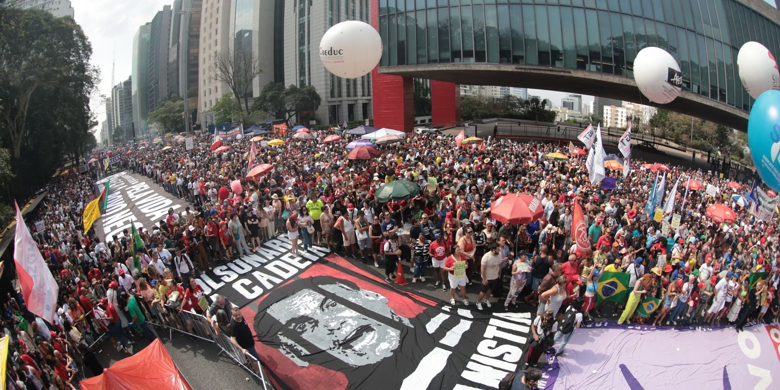 Em todo país, milhares protestam contra anistia e PEC da Blindagem Em todo país, milhares protestam contra anistia e PEC da Blindagem