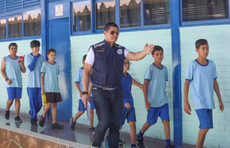 Escolas cívico-militares viram exemplo de disciplina e segurança no DF