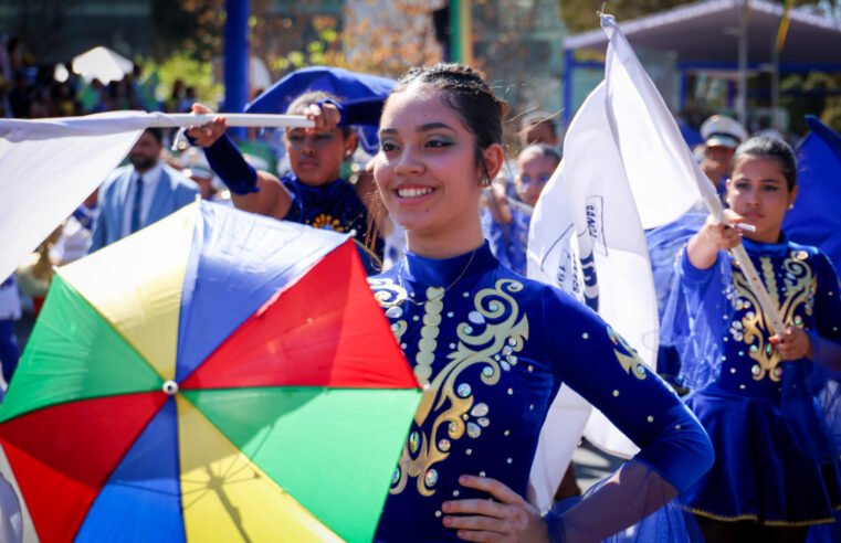 Estudantes da rede pública do DF protagonizam desfile de 7 de setembro