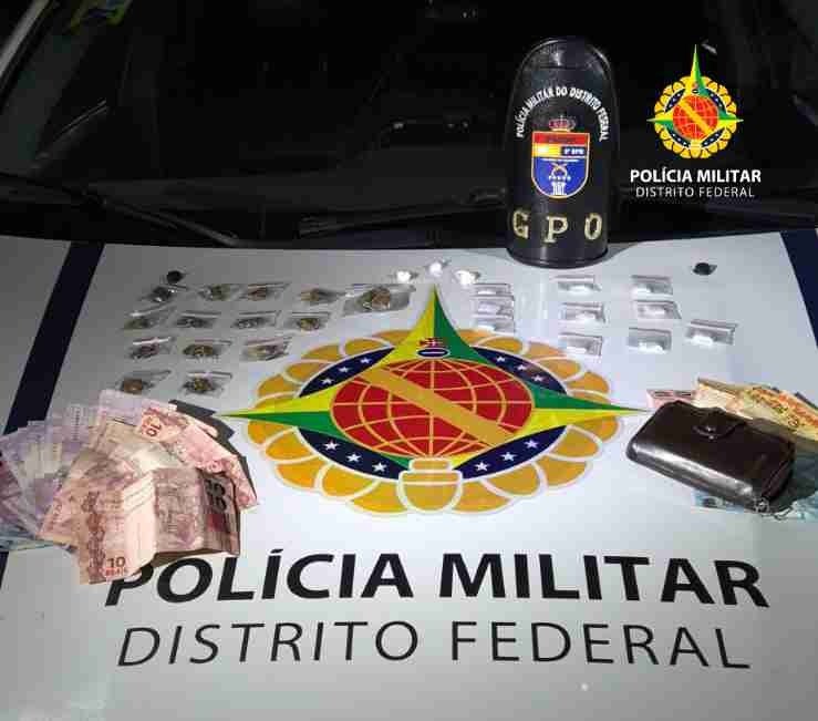 Homem é preso por tráfico de drogas em Ceilândia com cocaína, skunk e “dry” Homem é preso por tráfico de drogas em Ceilândia com cocaína, skunk e “dry”