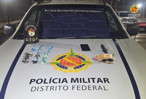 Homem é preso por tráfico de drogas em Planaltina; criança de 2 anos estava no carro Homem é preso por tráfico de drogas em Planaltina; criança de 2 anos estava no carro