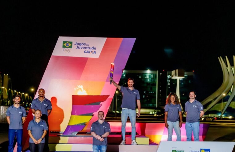 Jogos da Juventude são abertos oficialmente com acendimento da pira