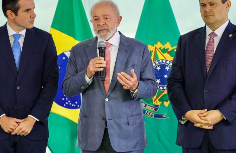 Lula discute pautas do governo em encontro com Motta e Alcolumbre