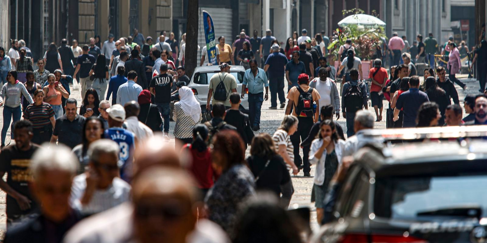Mais de 14 milhões de famílias deixaram linha da pobreza em 2 anos Mais de 14 milhões de famílias deixaram linha da pobreza em 2 anos