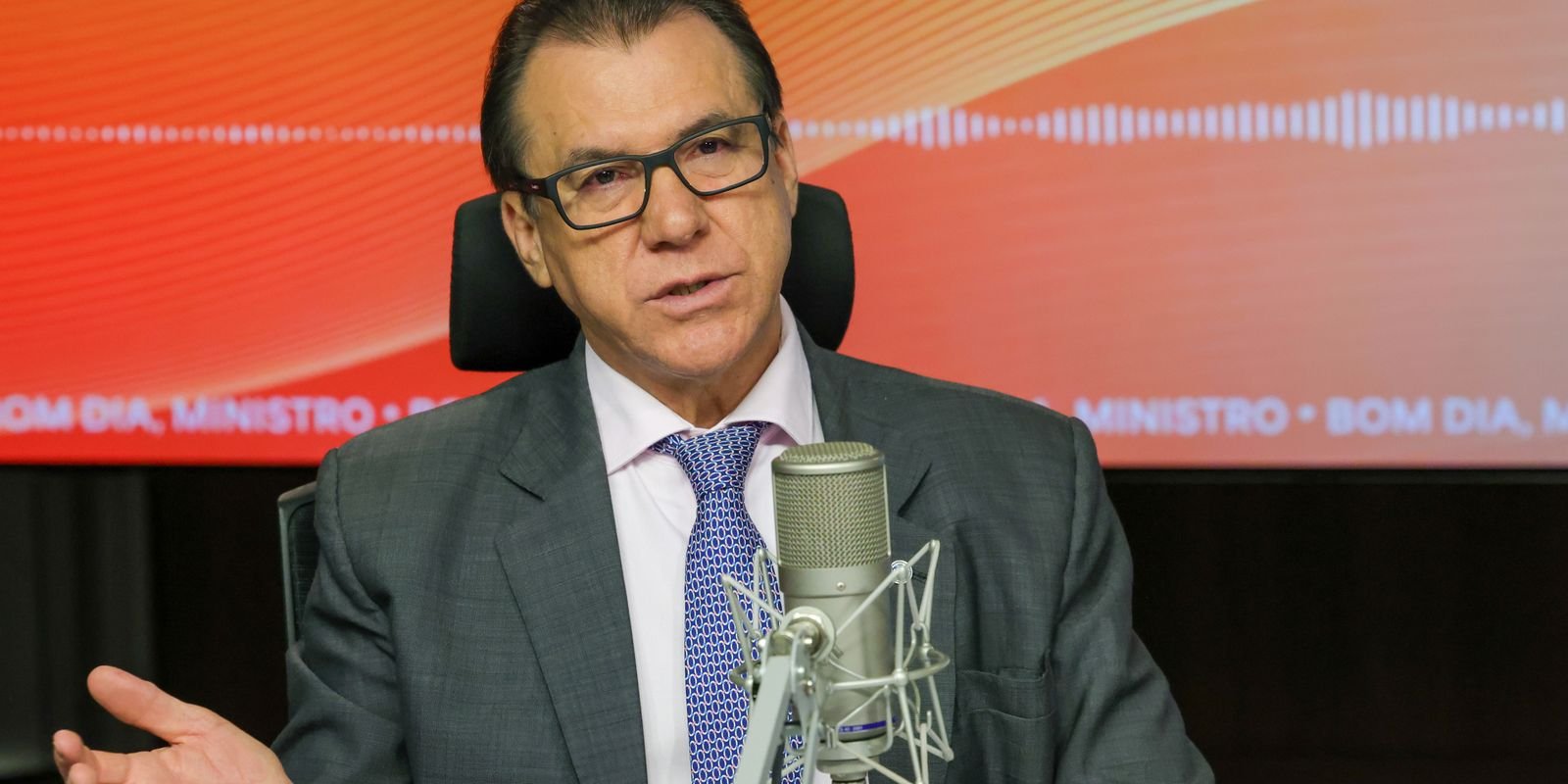 Marinho defende mobilização popular como pressão contra escala 6 por 1 Marinho defende mobilização popular como pressão contra escala 6 por 1