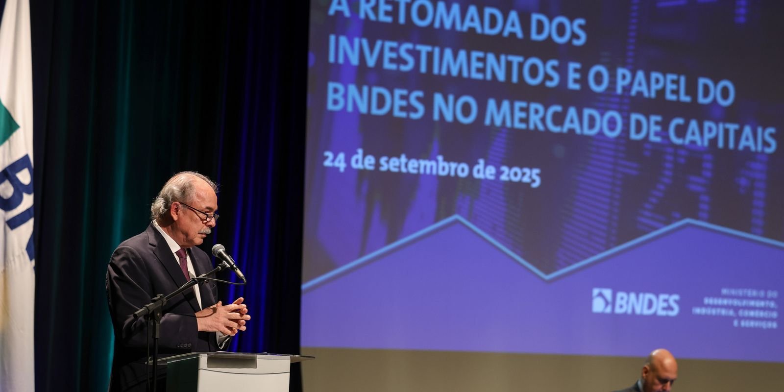 Mercadante defende democratizar acesso ao mercado de capitais Mercadante defende democratizar acesso ao mercado de capitais