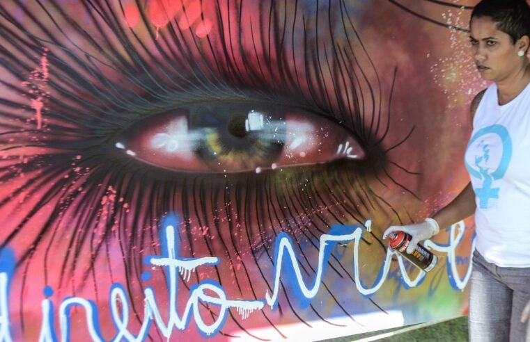 Mostra em Paris exalta mulheres negras na luta pelo direito feminino