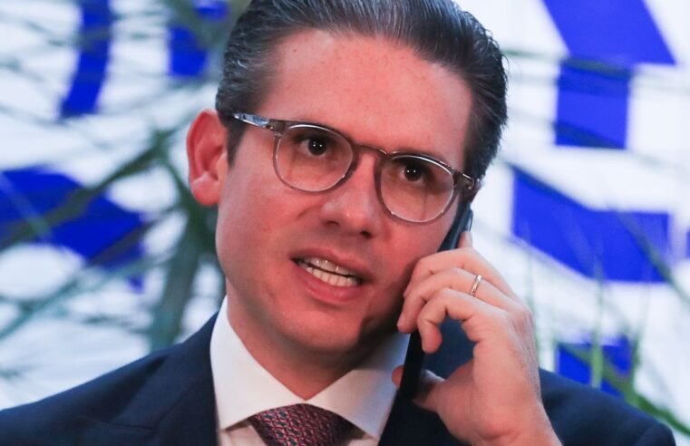 Motta: decisão que barrou Eduardo Bolsonaro em liderança foi técnica