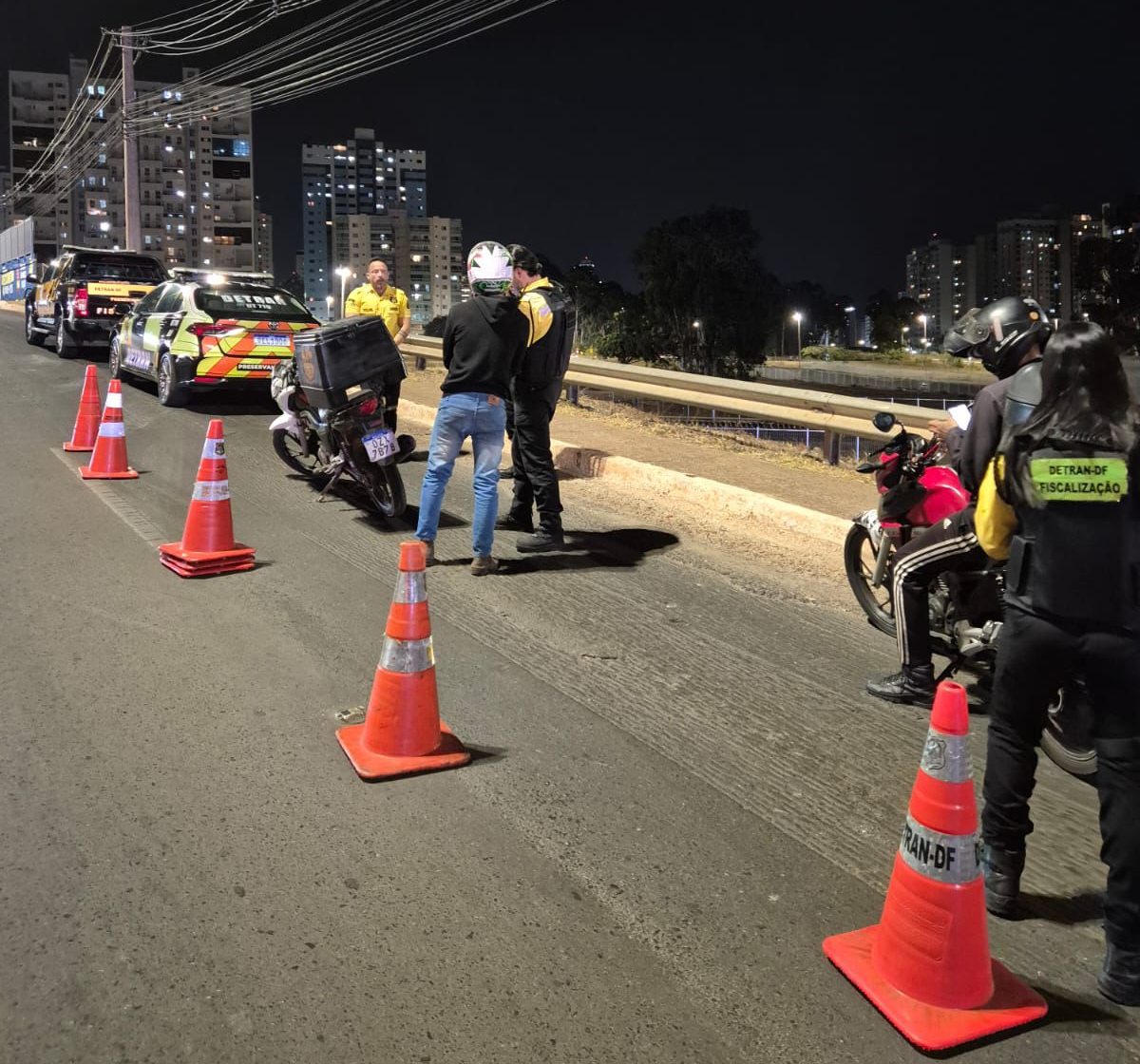 Operação Sossego flagra 32 motocicletas com escapamentos alterados em Águas Claras Operação Sossego flagra 32 motocicletas com escapamentos alterados em Águas Claras
