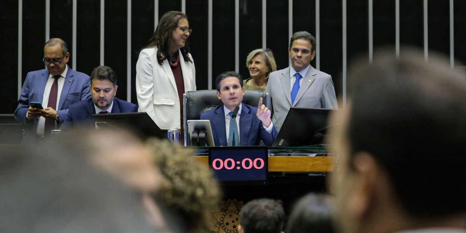 PEC da Blindagem pode barrar ações contra corrupção no uso de emendas PEC da Blindagem pode barrar ações contra corrupção no uso de emendas