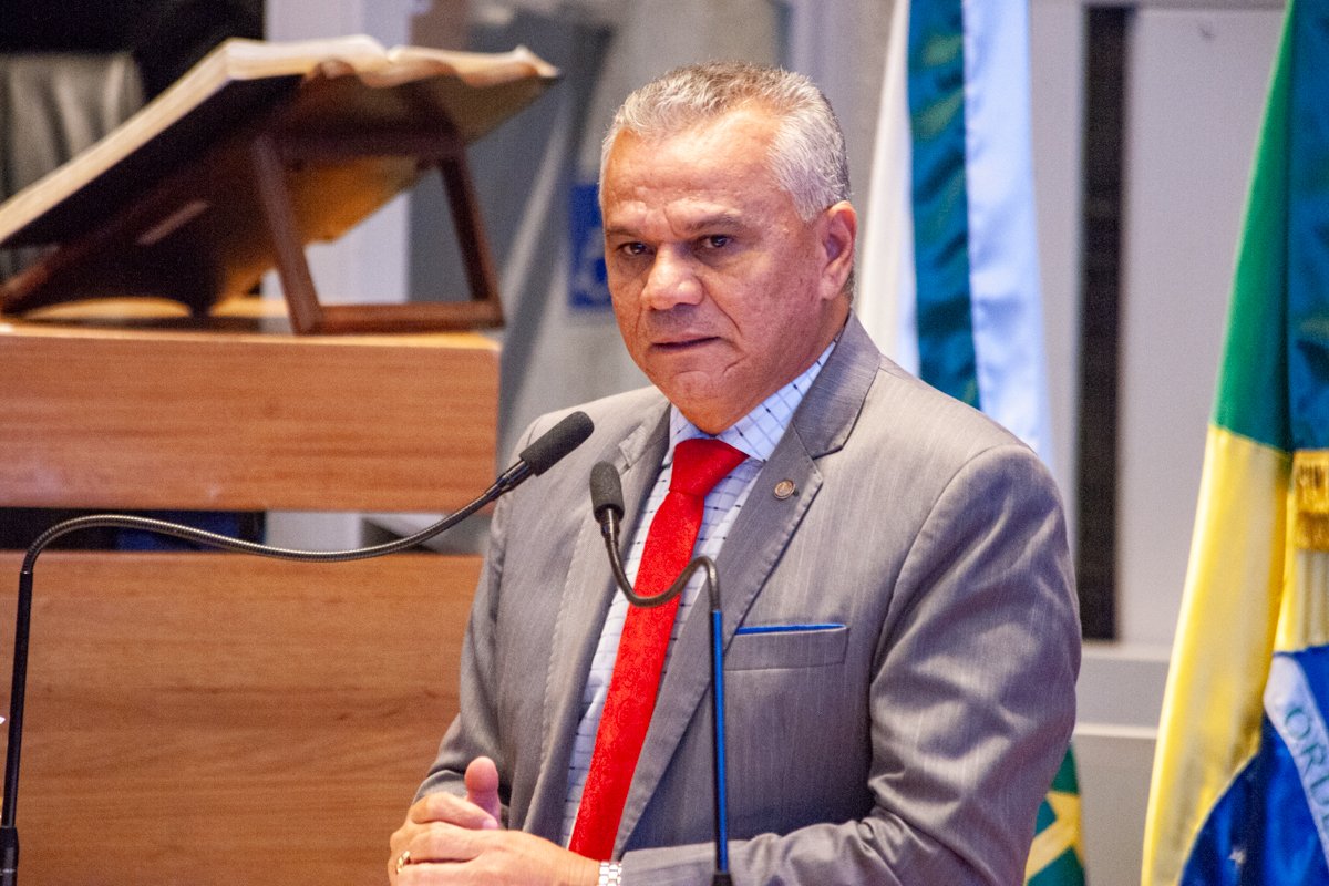Pastor Daniel de Castro é condenado por difamação contra professora do DF Pastor Daniel de Castro é condenado por difamação contra professora do DF