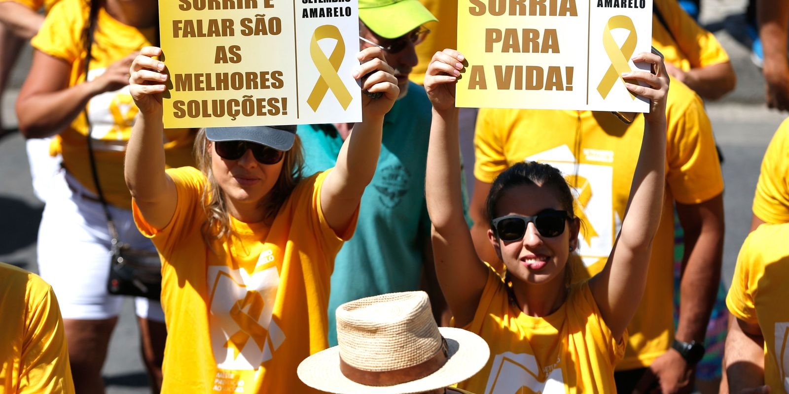 Pediatras alertam para aumento autoagressão entre adolescentes Pediatras alertam para aumento autoagressão entre adolescentes