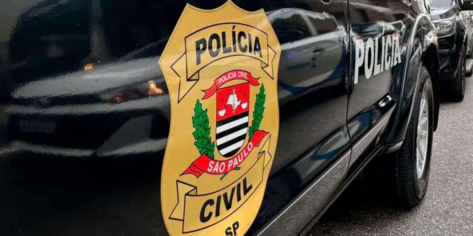 Polícia Civil apreende carro de luxo de influenciador “Gato Preto”
