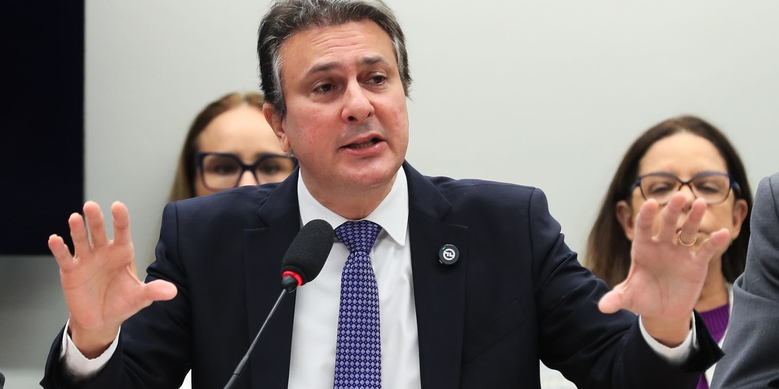 População deve cobrar Câmara sobre PEC da Blindagem, diz ministro População deve cobrar Câmara sobre PEC da Blindagem, diz ministro