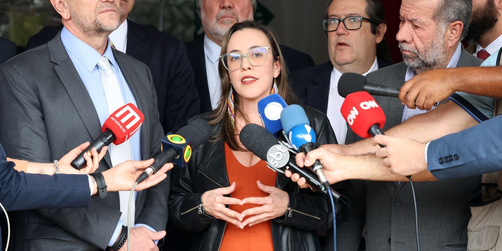 Presidenta do PSOL tem visto cancelado pelos Estados Unidos Presidenta do PSOL tem visto cancelado pelos Estados Unidos