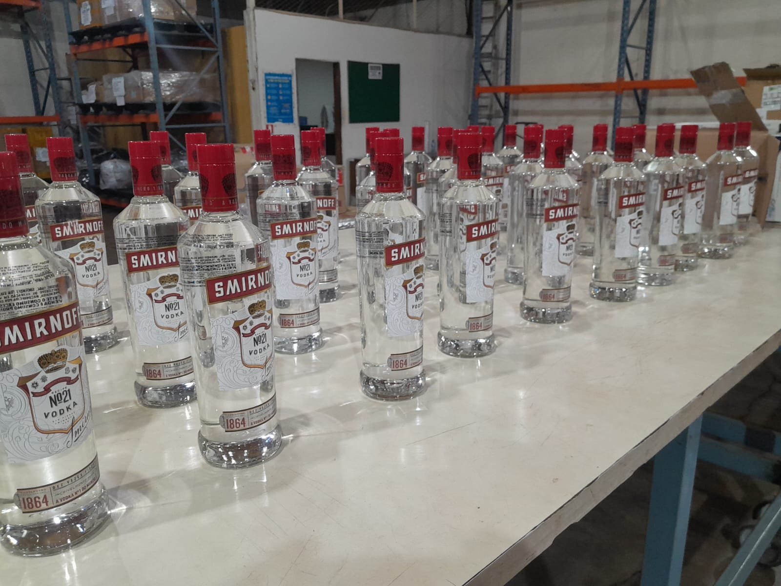 Queijos & vinhos: cerco à sonegação recolhe R$ 2,3 milhões em produtos sem nota Queijos & vinhos: cerco à sonegação recolhe R$ 2,3 milhões em produtos sem nota