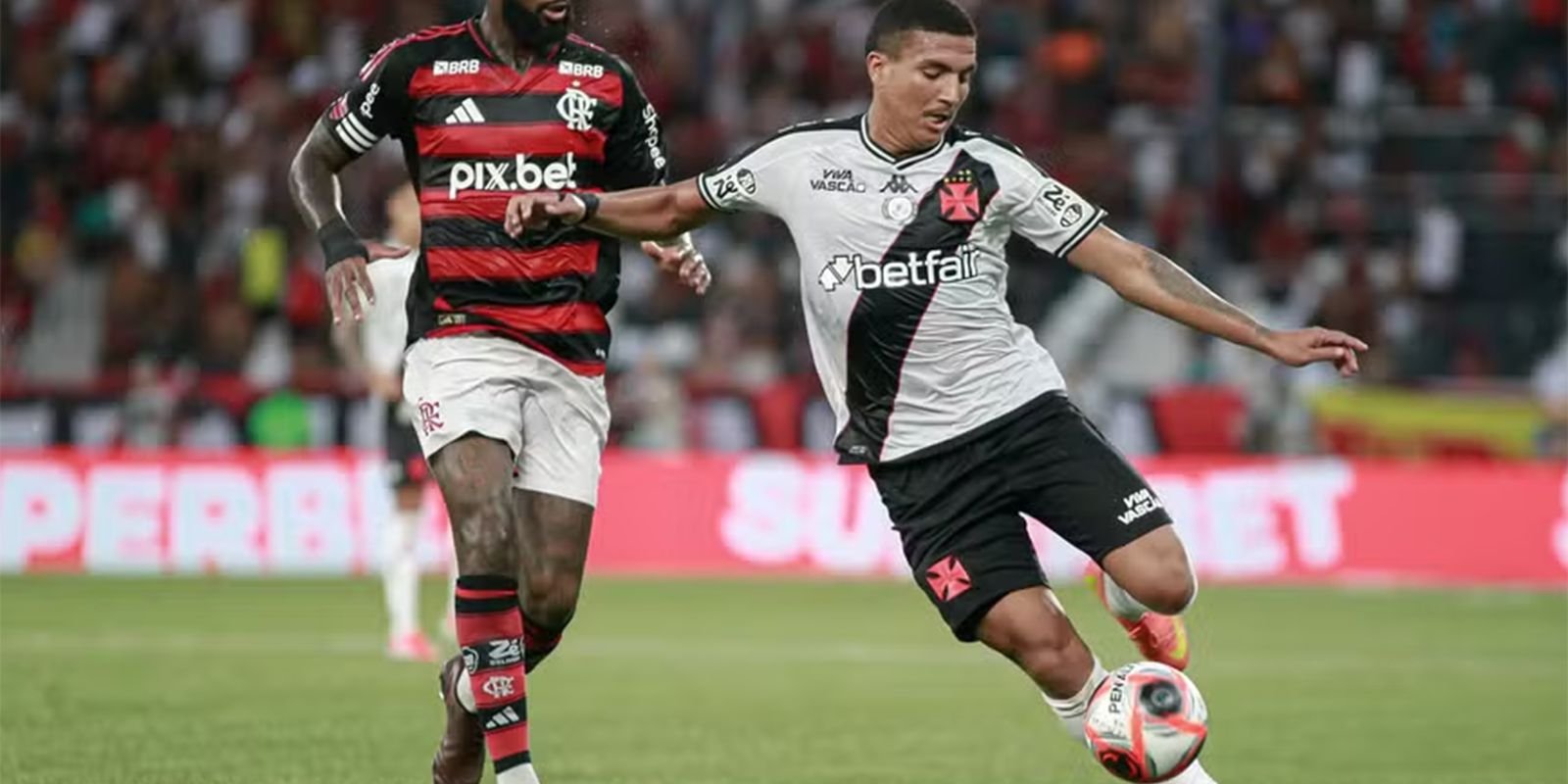 Rádio Nacional transmite Flamengo x Vasco pelo Brasileirão Série A Rádio Nacional transmite Flamengo x Vasco pelo Brasileirão Série A