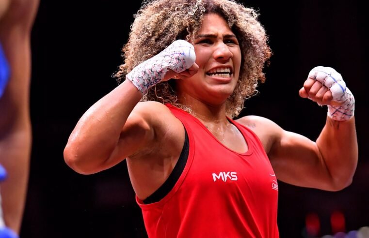 Rebeca Lima é campeã mundial de boxe em Liverpool
