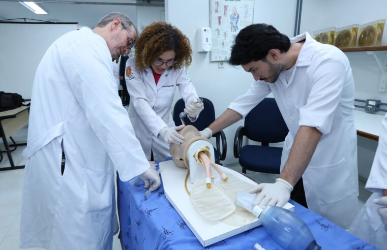 Reformas marcam comemorações do aniversário de 24 anos da Escs