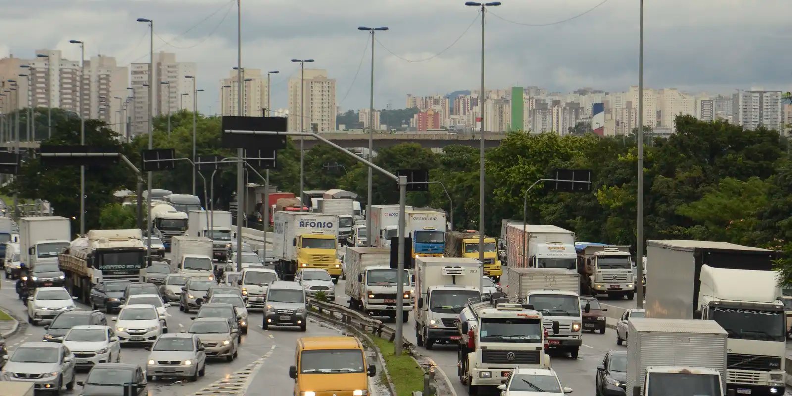 Semana Nacional de Trânsito debate a redução da velocidade nas vias Semana Nacional de Trânsito debate a redução da velocidade nas vias
