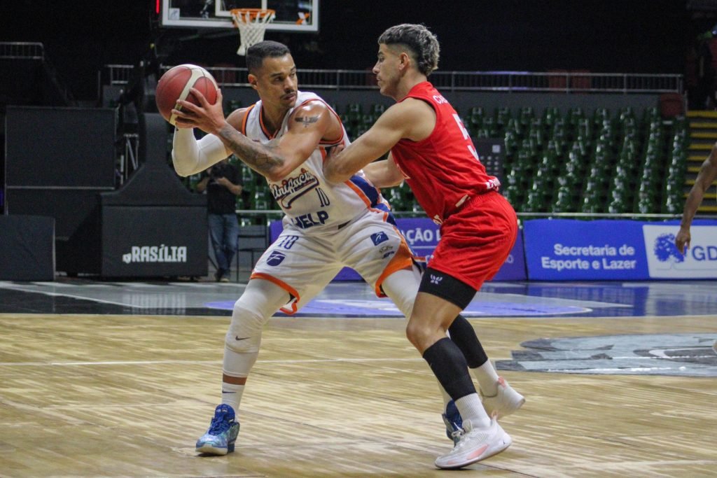 Torneio de Abertura NBB: equipe argentina vence em estreia diante da Unifacisa (PB)