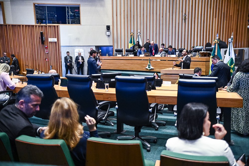Três responsáveis por clínica de reabilitação no DF são presos após vistoria da CLDF