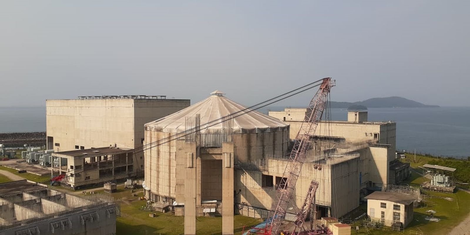 Angra 3: obra parada gera custo anual de quase R$ 1 bilhão Angra 3: obra parada gera custo anual de quase R$ 1 bilhão