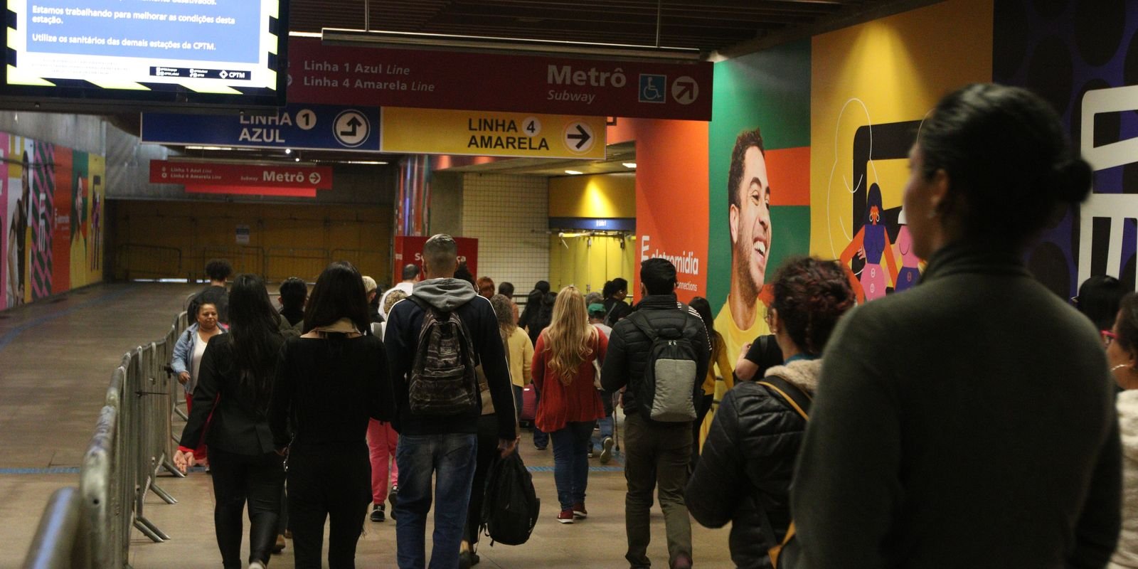 Após falha, Linha 4-Amarela do Metrô de SP volta a funcionar