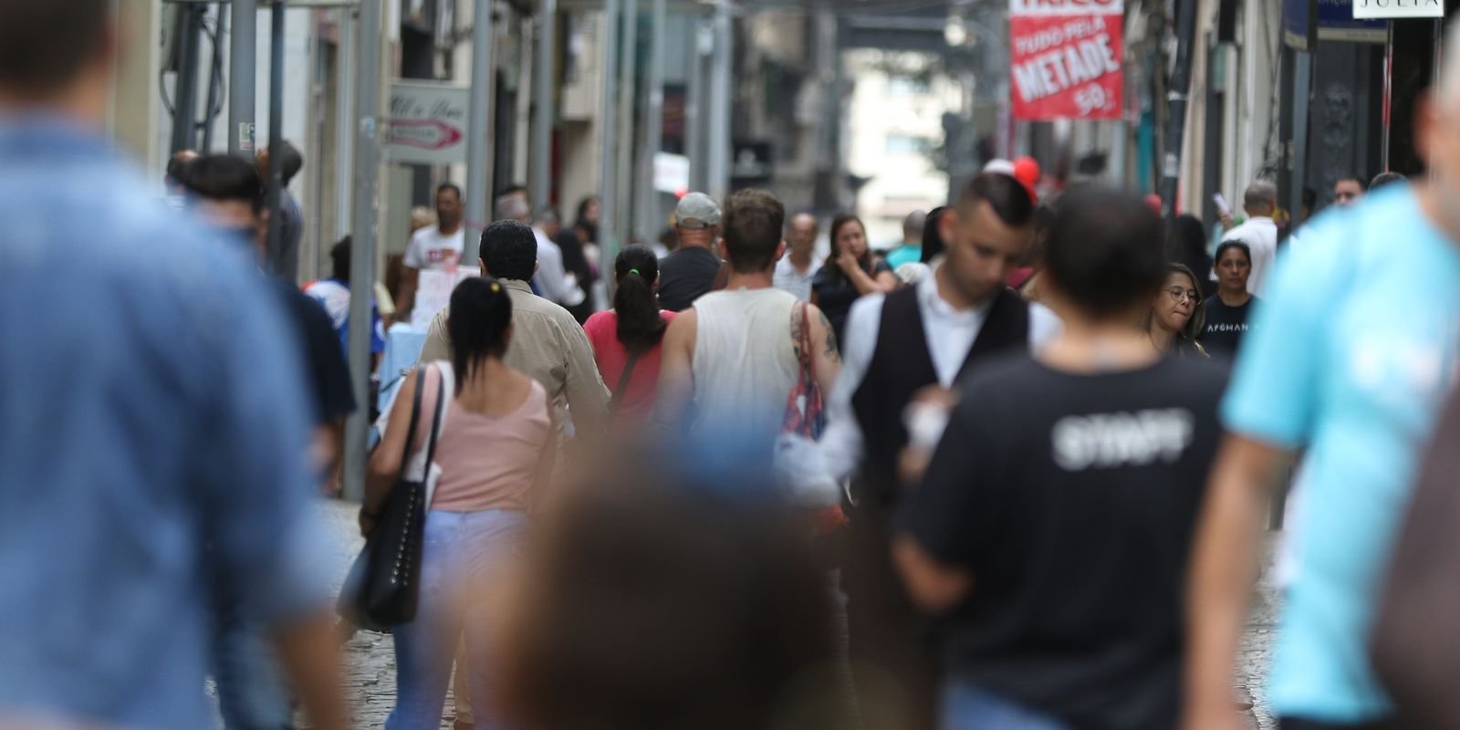 Censo 2022: nível de ocupação é menor que o registrado em 2010 Censo 2022: nível de ocupação é menor que o registrado em 2010