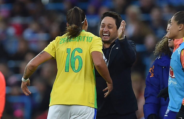 Com começo arrasador, Brasil bate Inglaterra em amistoso em Manchester por 2 a 1